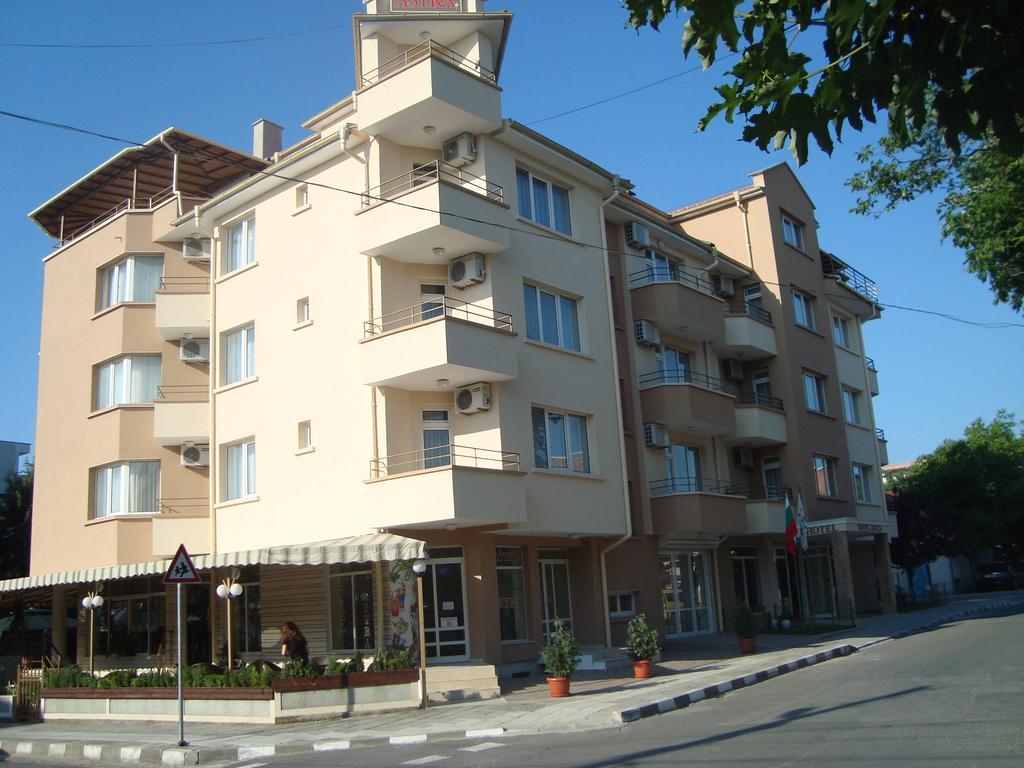 רבדה Hotel Astra מראה חיצוני תמונה