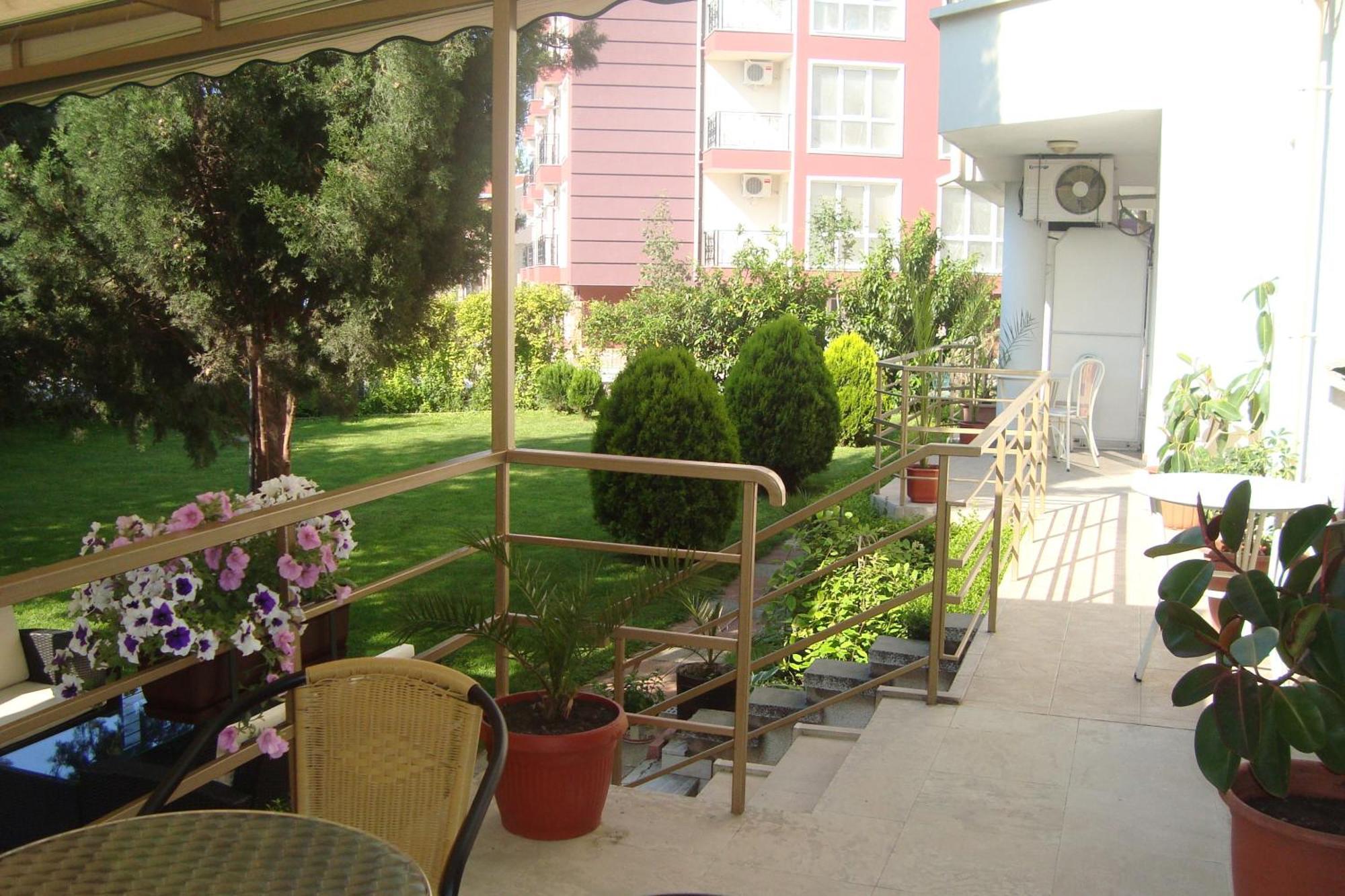רבדה Hotel Astra מראה חיצוני תמונה