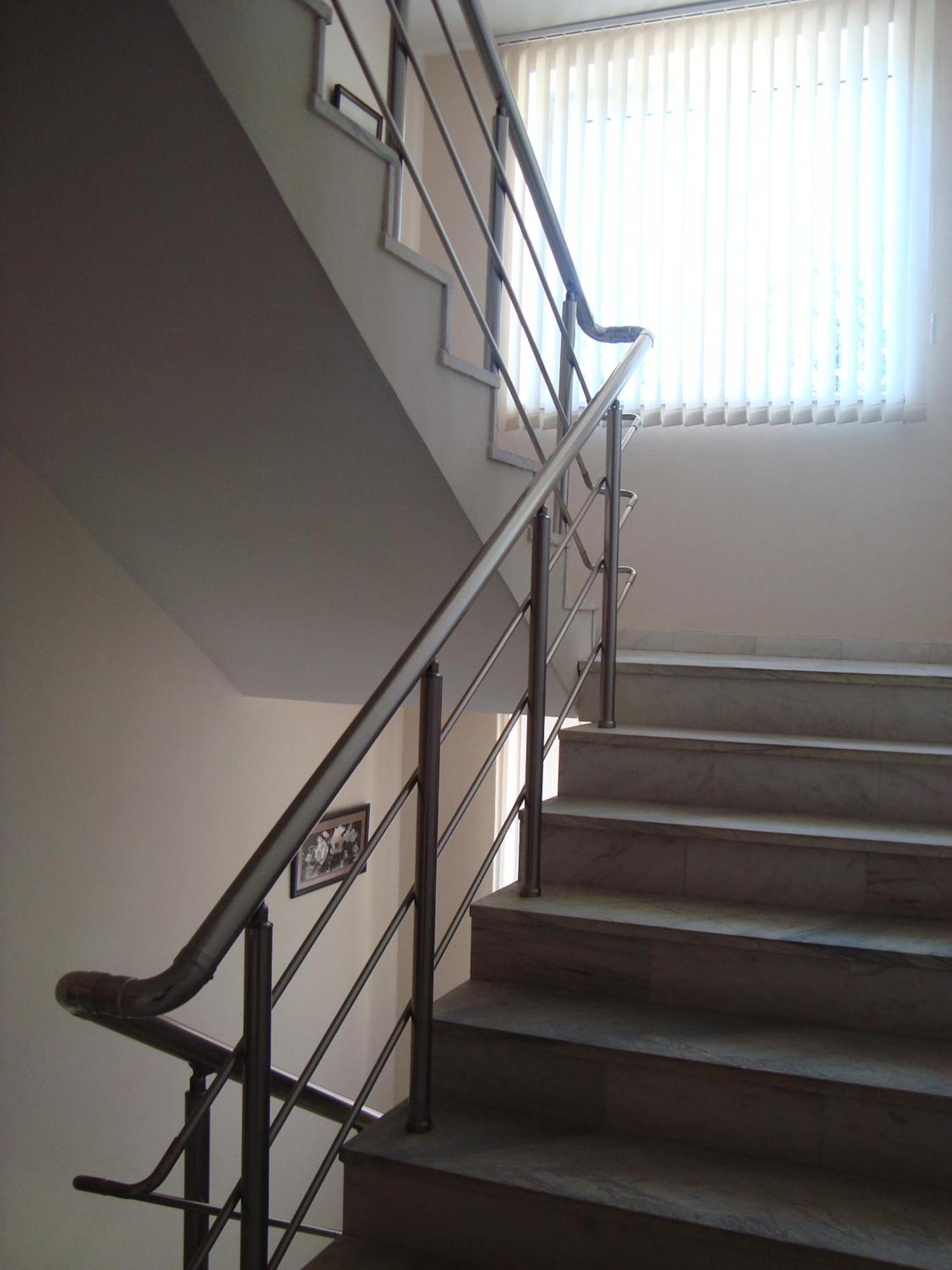 רבדה Hotel Astra מראה חיצוני תמונה