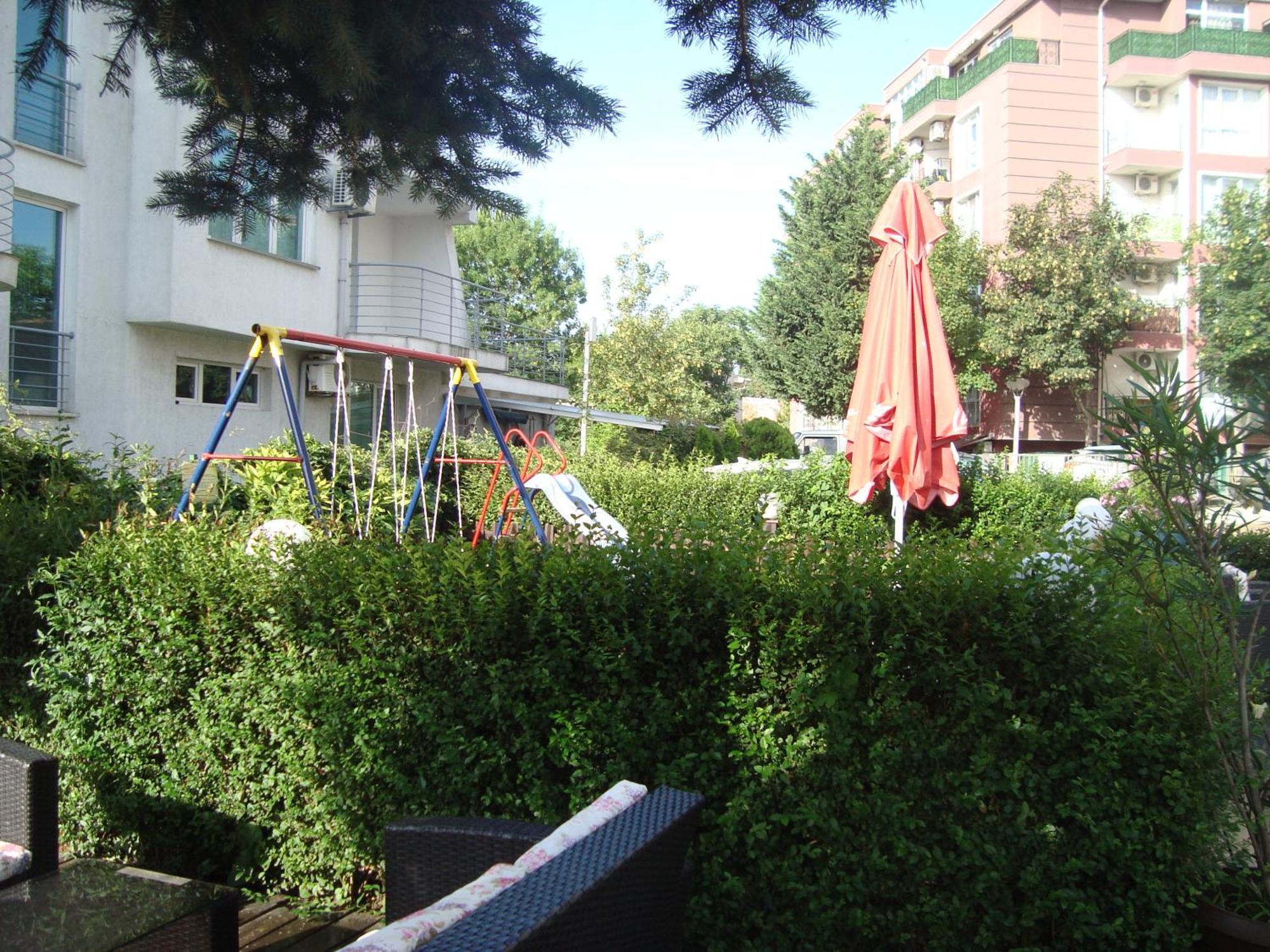 רבדה Hotel Astra מראה חיצוני תמונה